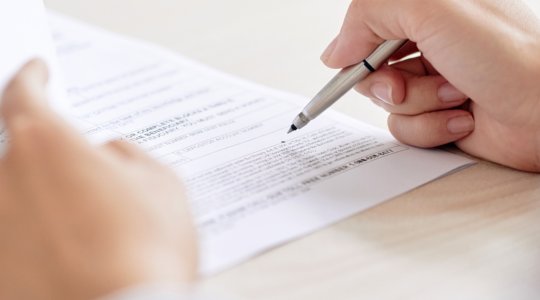 Vers qui se tourner pour acheter un véhicule électrique en LOA ou en LLD ?